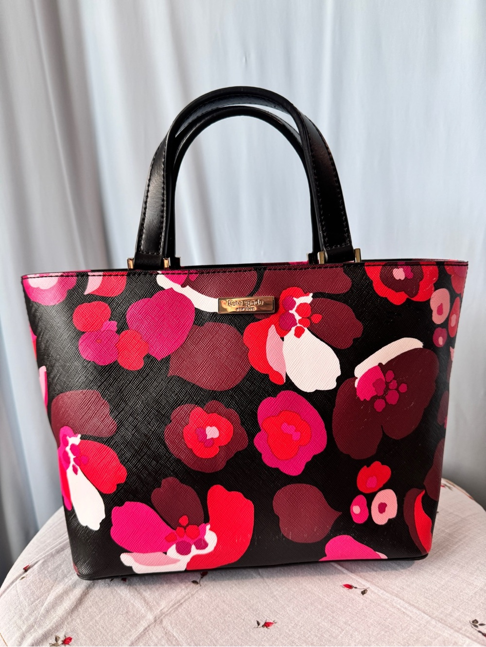 kate spade Juno Floral Satchel Black Red Pink Medium size Saffiano Leather